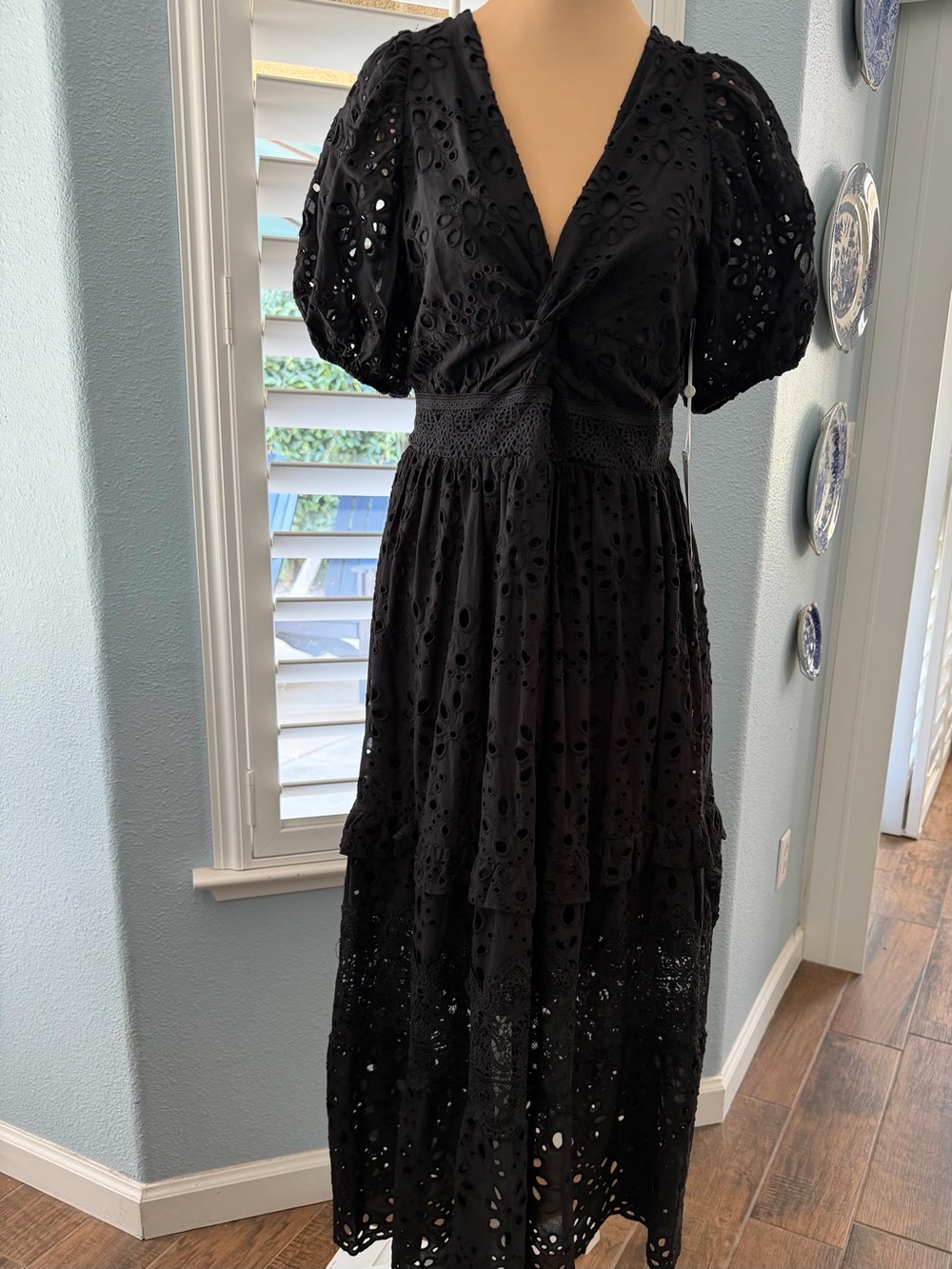 NWT Black Eyelet Maxi Dress - Elegant Puff Sleeve Women’s Dress